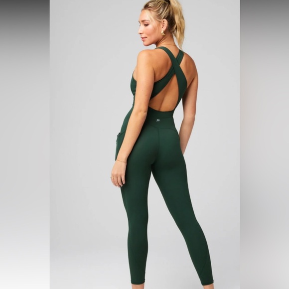 NWT Fabletics Oasis Twist Front Pocket 7/8 Jumpsuit Everpine Green Size M - Picture 3 of 14